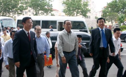 緬甸國家和平與發展委員會第一秘書長丁昂敏烏一行到軟控考察